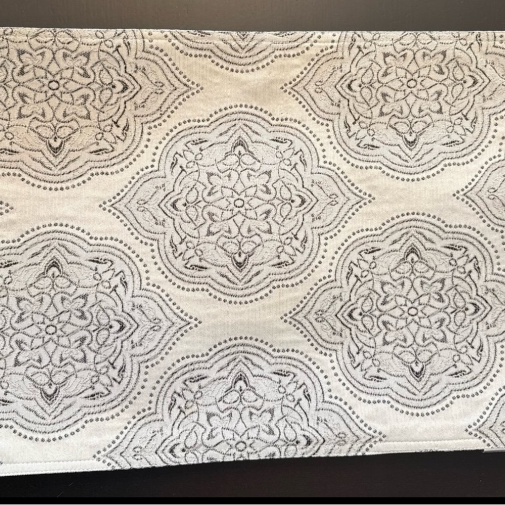 Elegant Gray and White Patterned Placemats